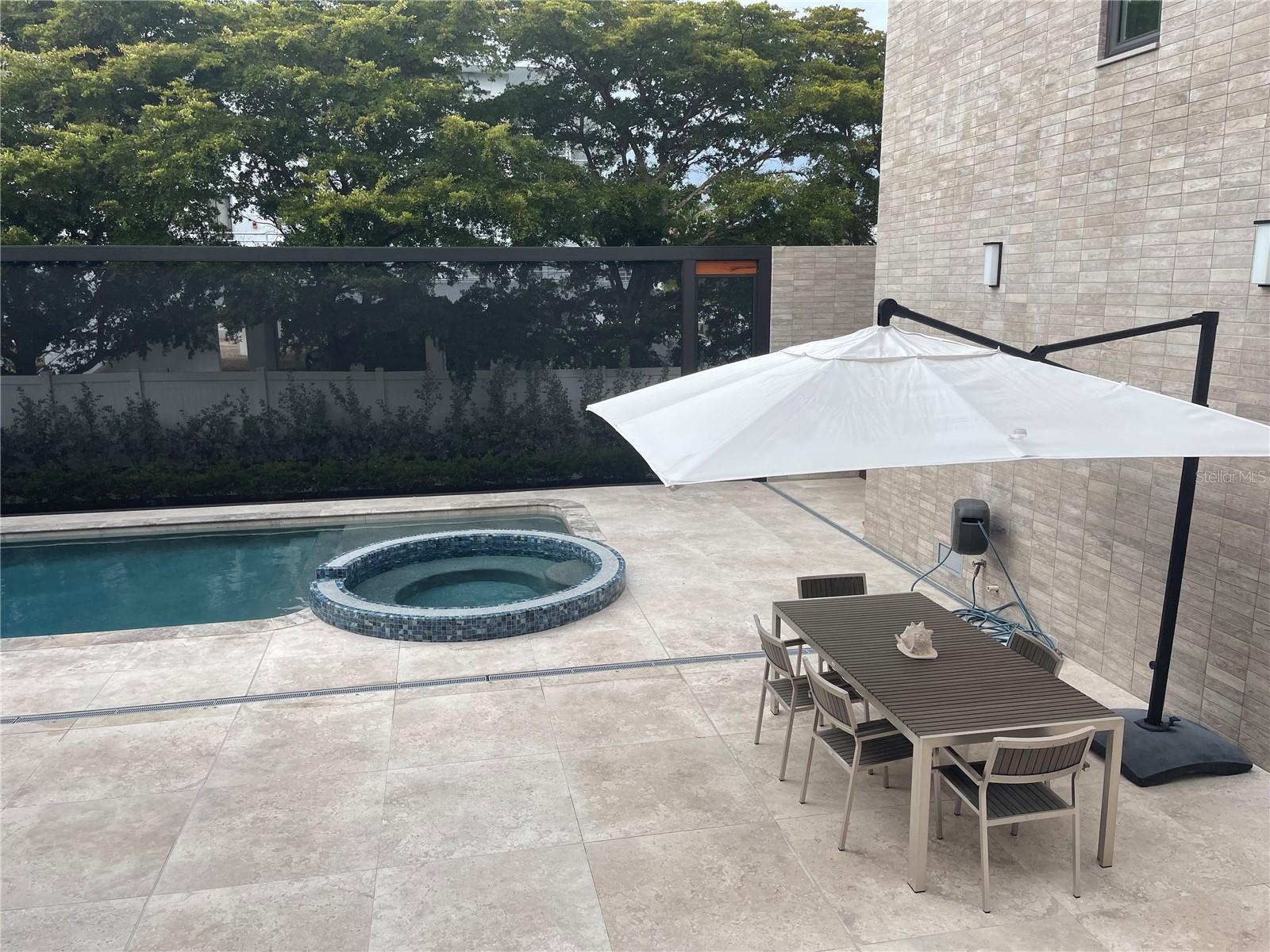 O6370729 Property Photo