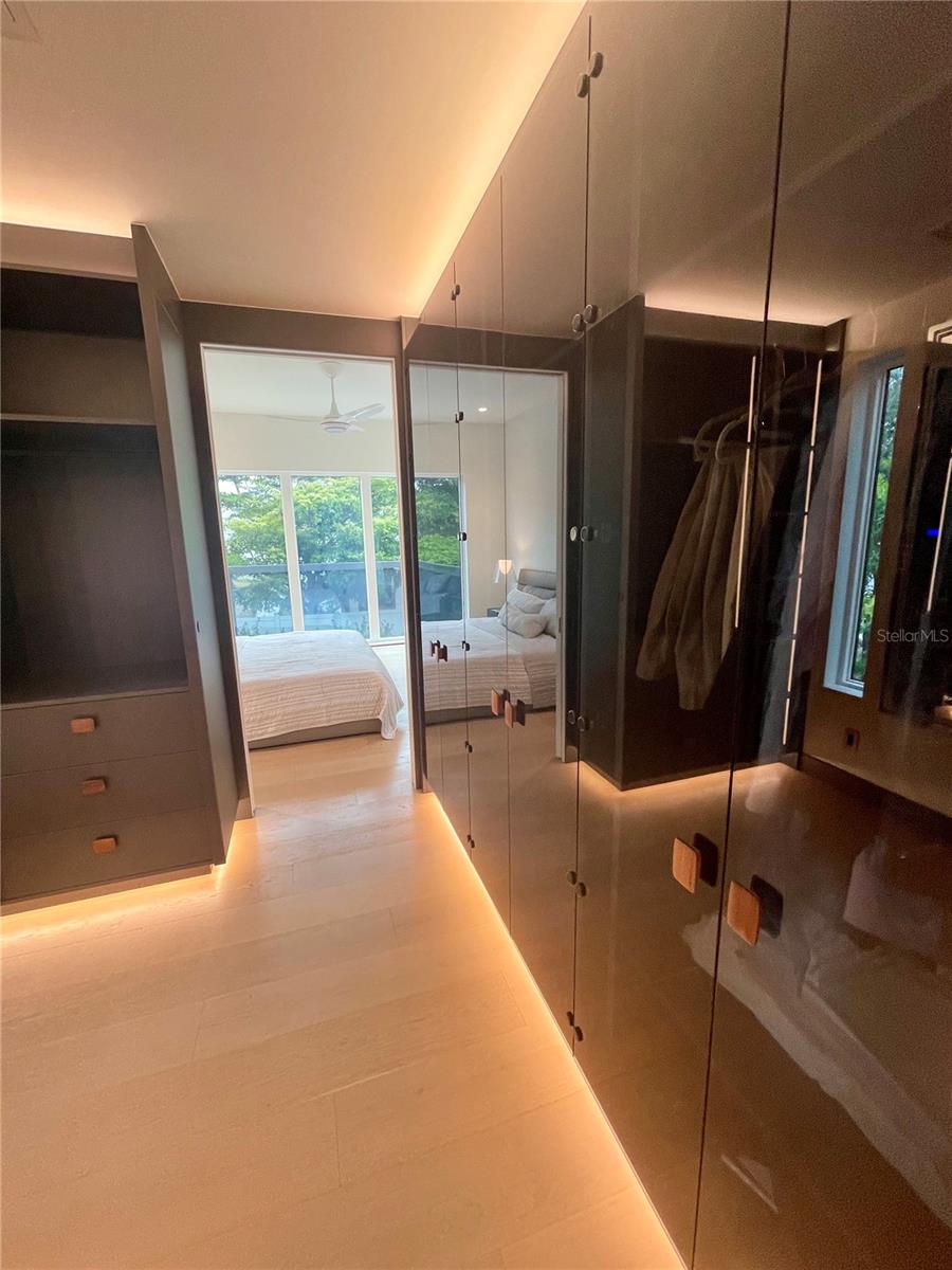 O6370729 Property Photo