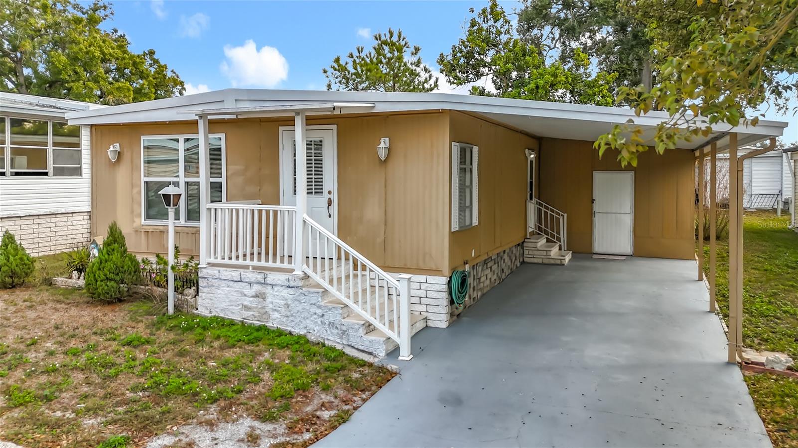 TB8460640 Property Photo