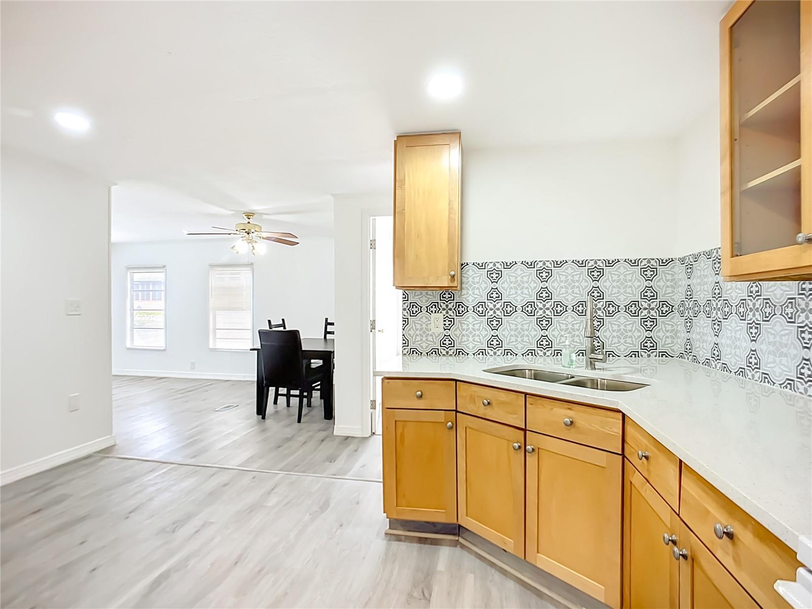 TB8460640 Property Photo