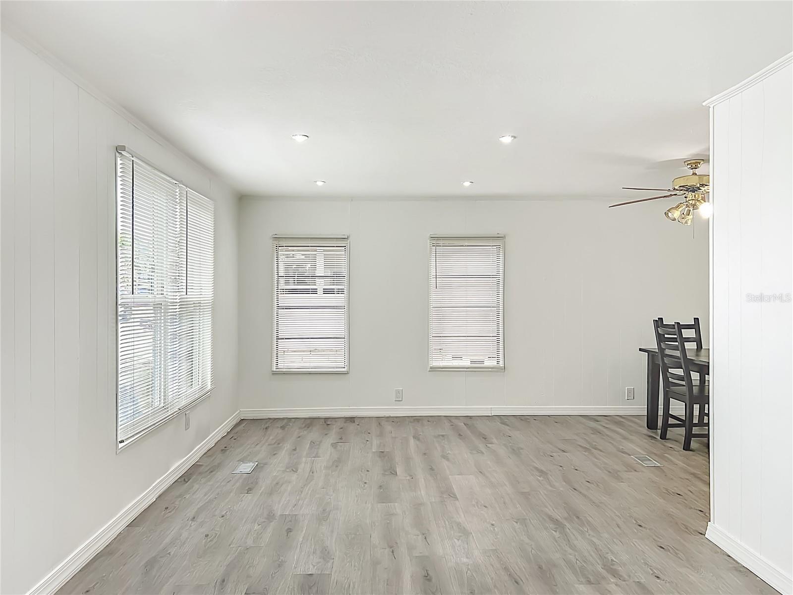 TB8460640 Property Photo