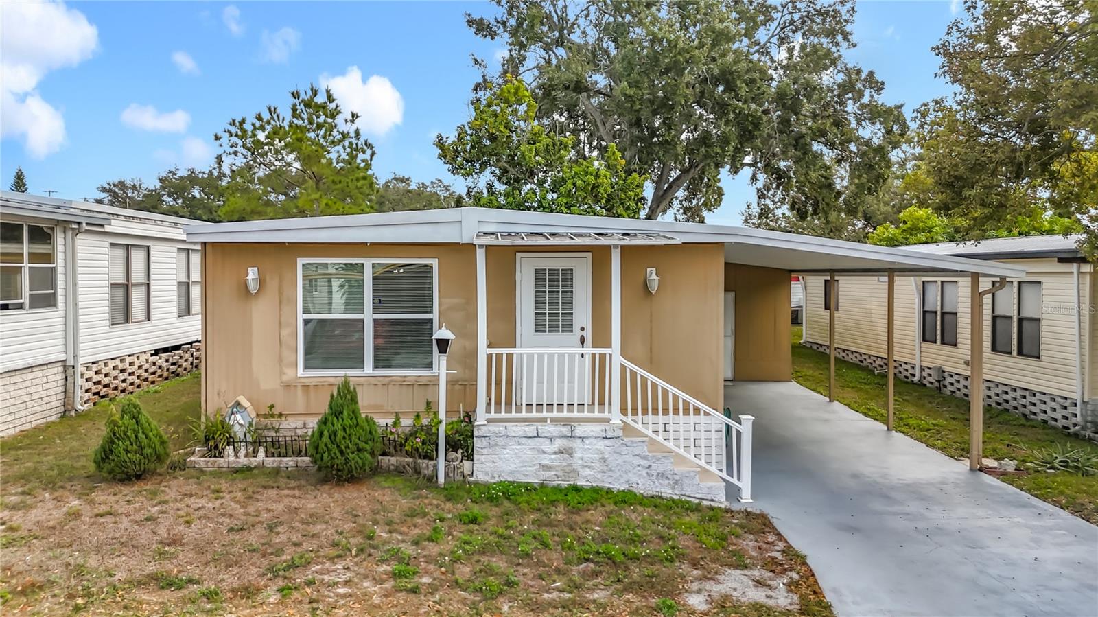 TB8460640 Property Photo