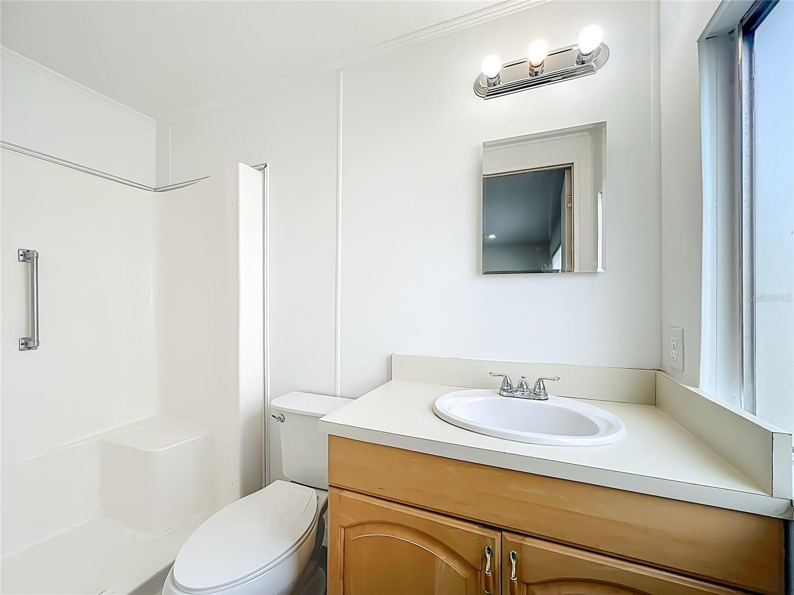 TB8460640 Property Photo