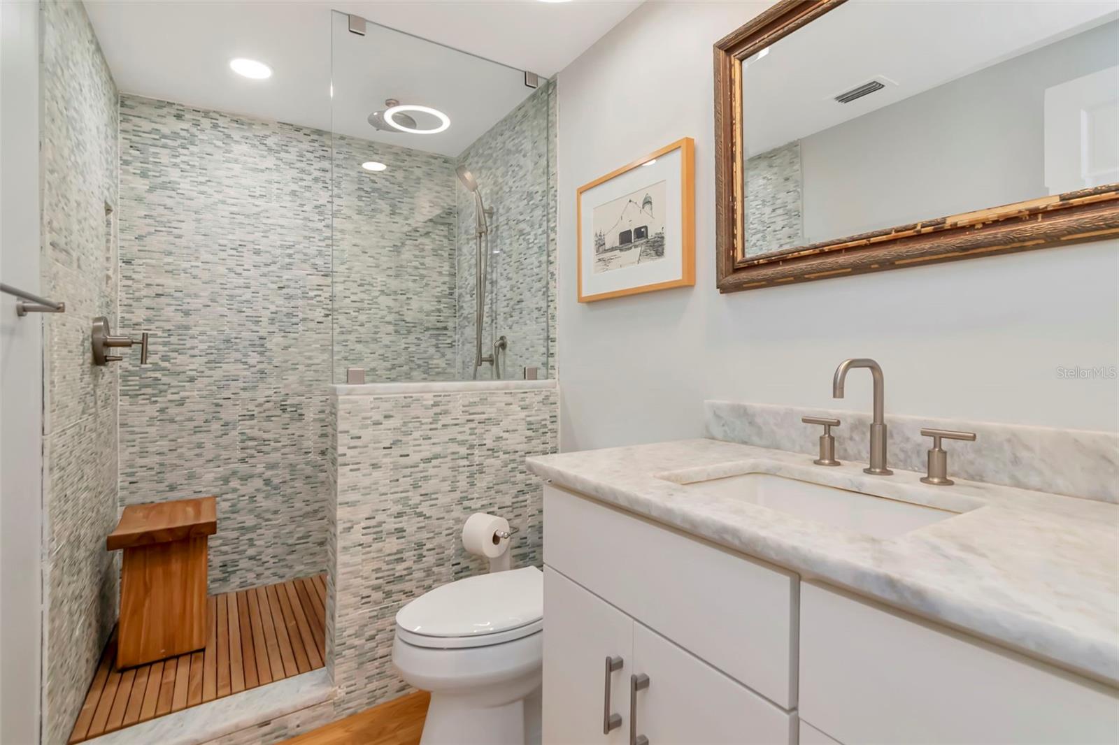 TB8460674 Property Photo