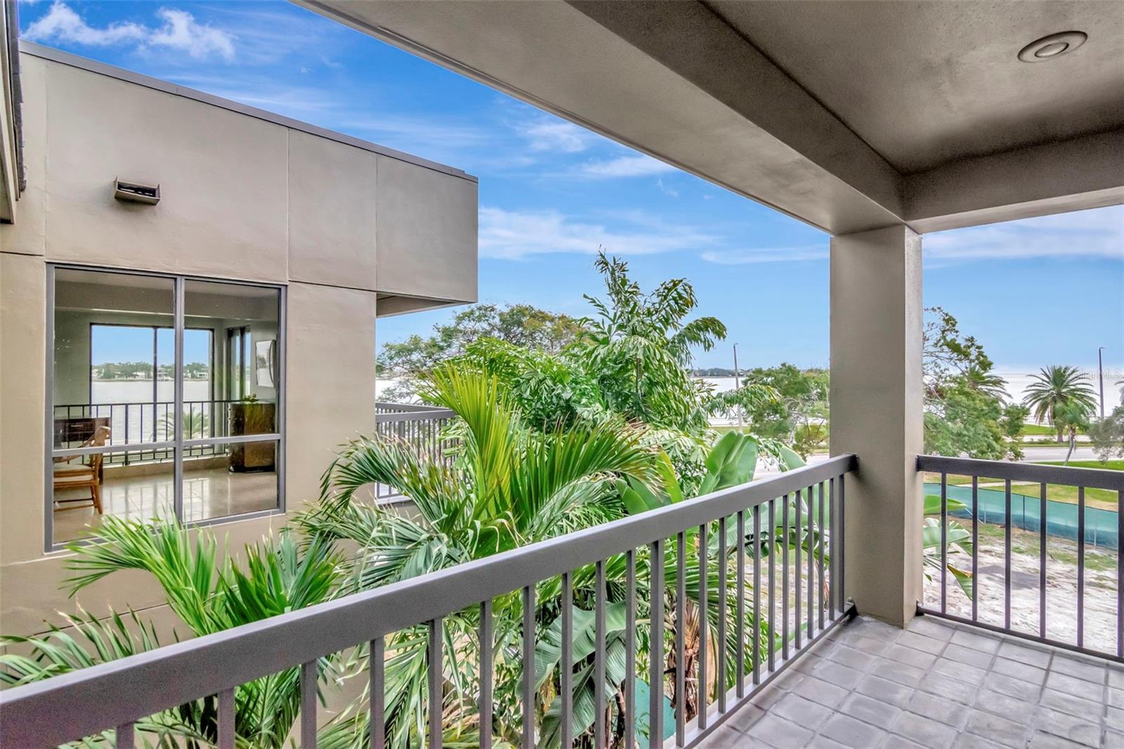 TB8460674 Property Photo