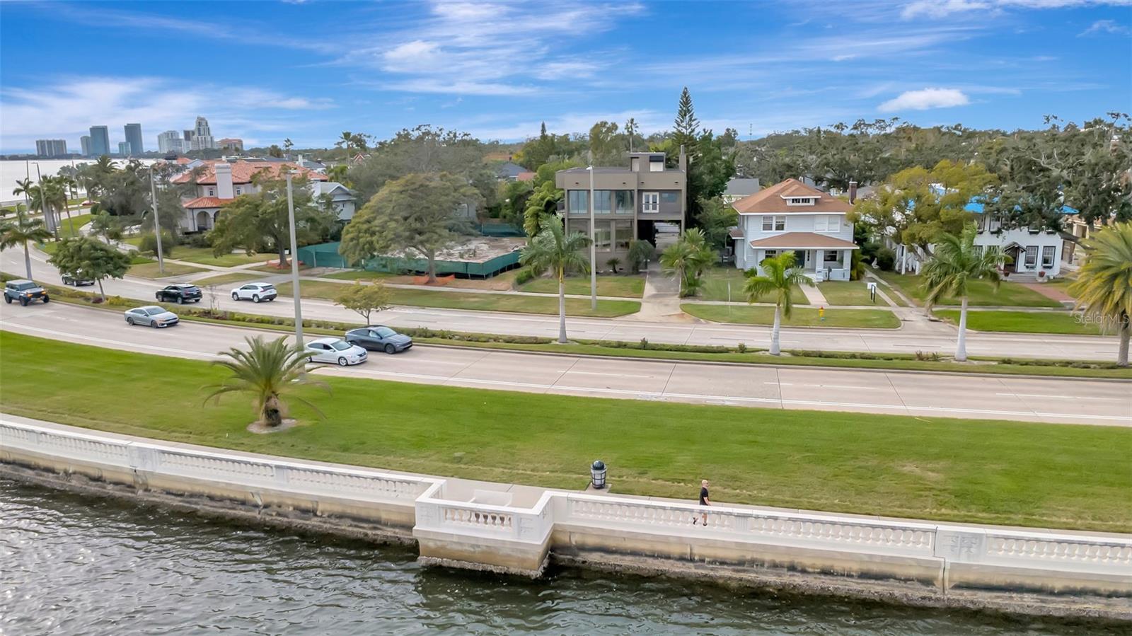 TB8460674 Property Photo