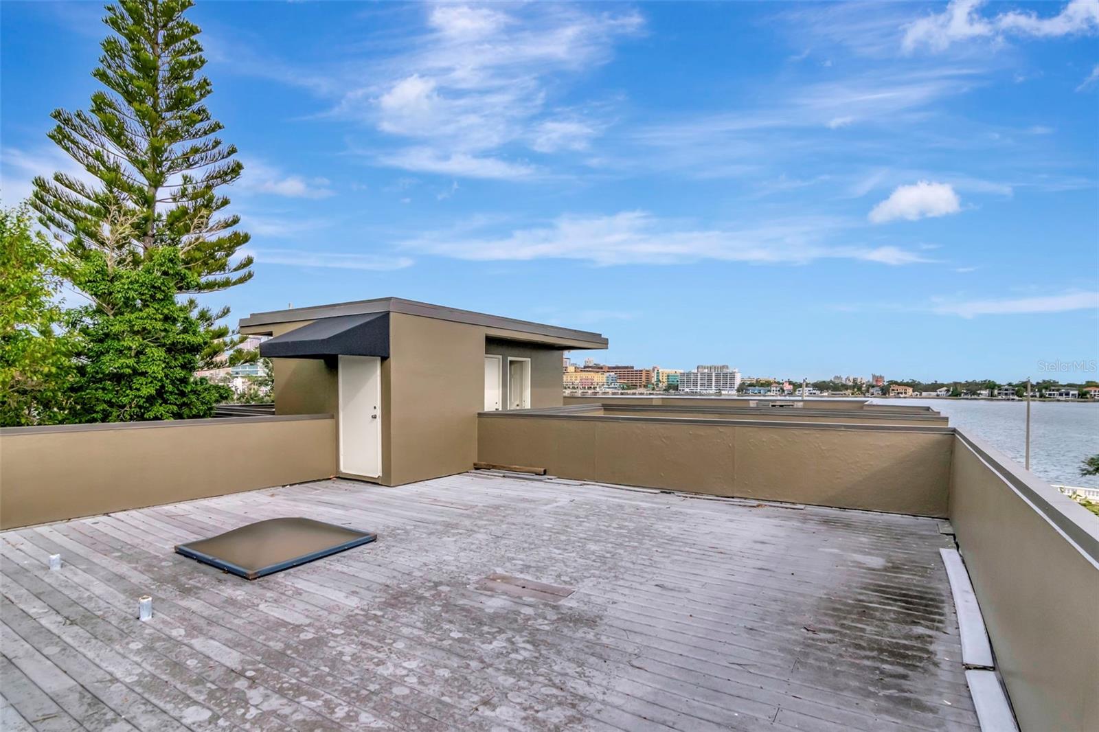 TB8460674 Property Photo