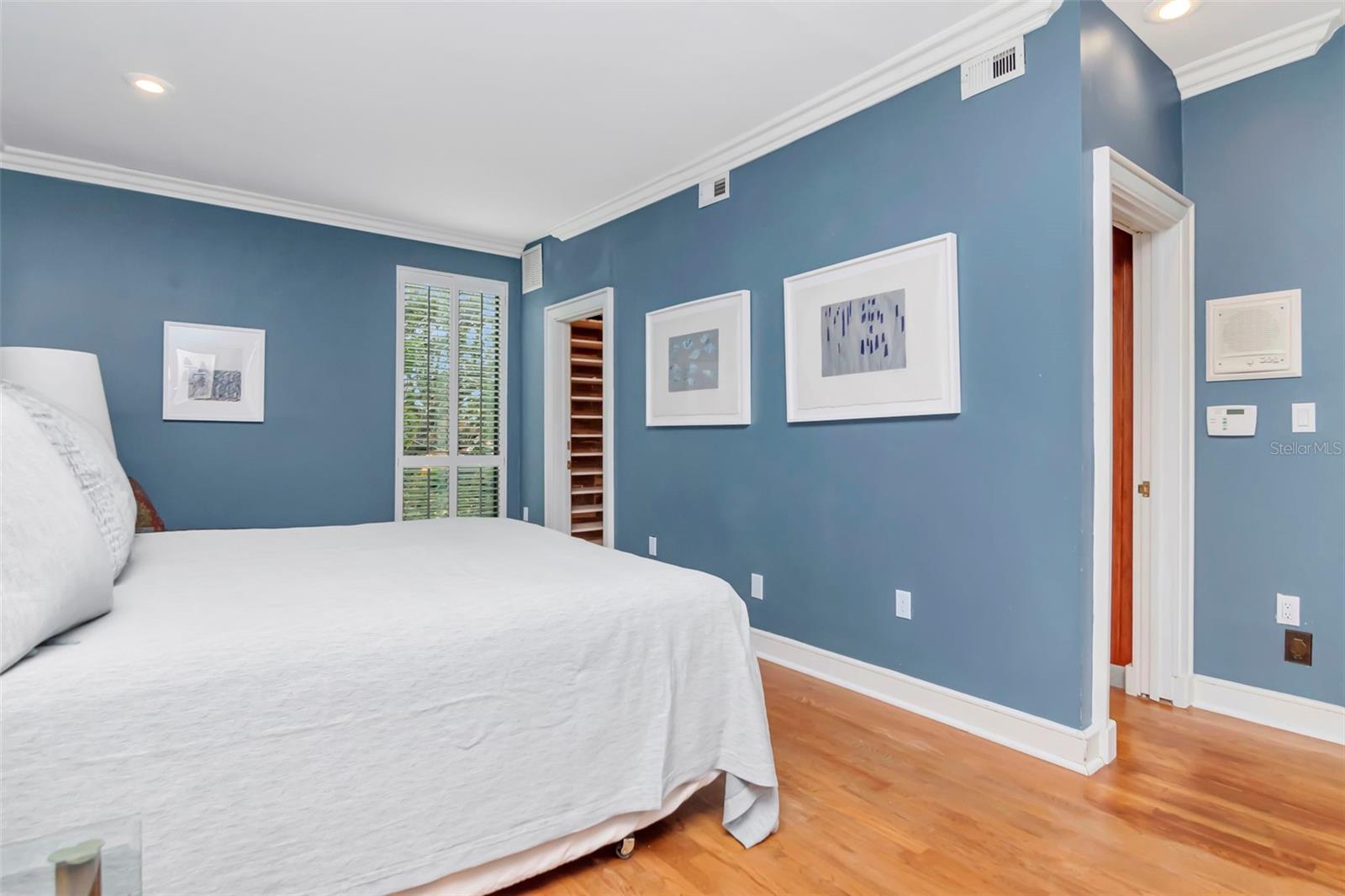 TB8460674 Property Photo