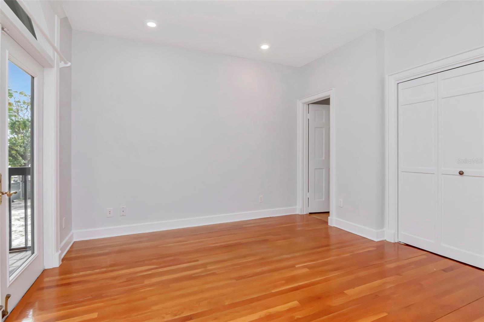 TB8460674 Property Photo