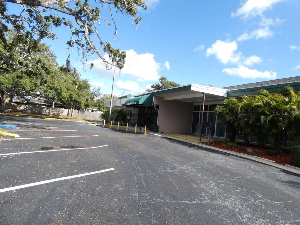 W7881767 Property Photo