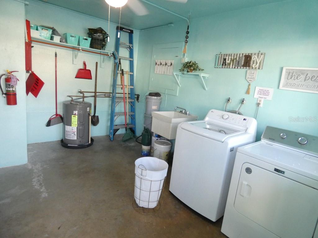 W7881767 Property Photo