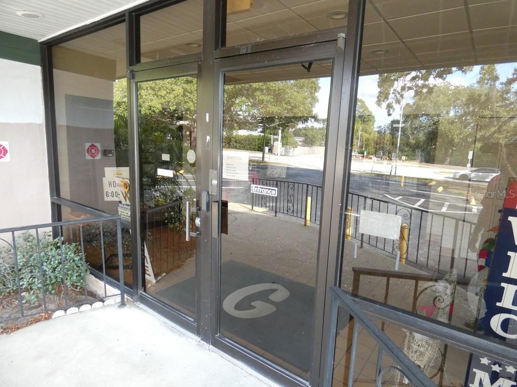 W7881767 Property Photo