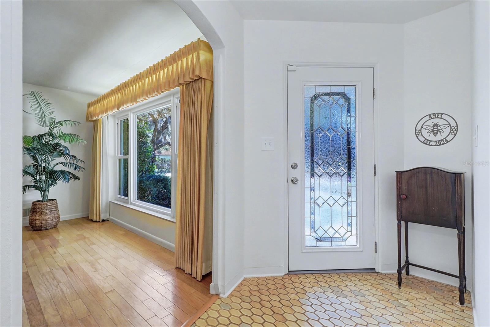 1515 SERPENTINE DR S, ST PETERSBURG, FL, 33705