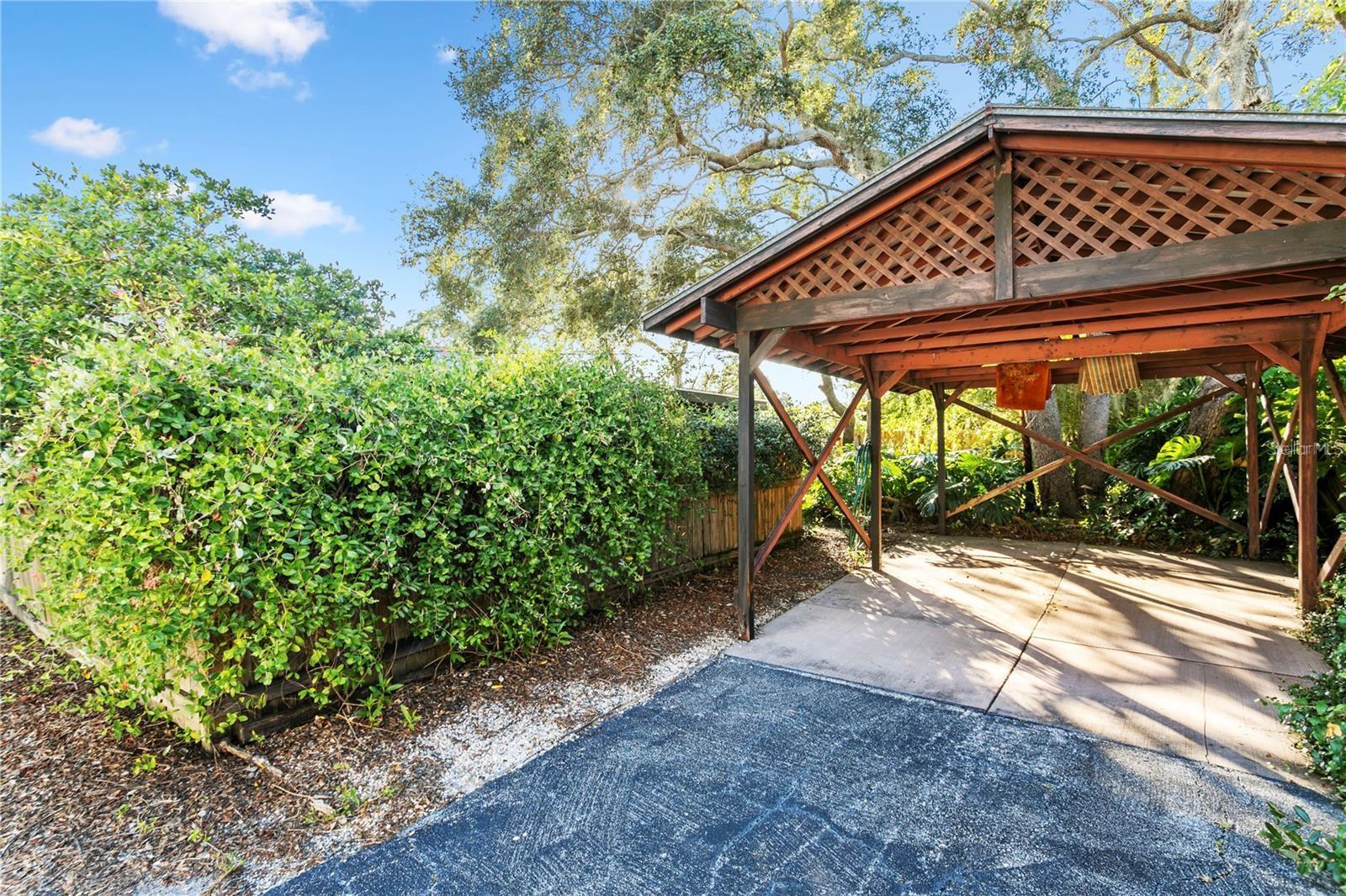 1515 SERPENTINE DR S, ST PETERSBURG, FL, 33705