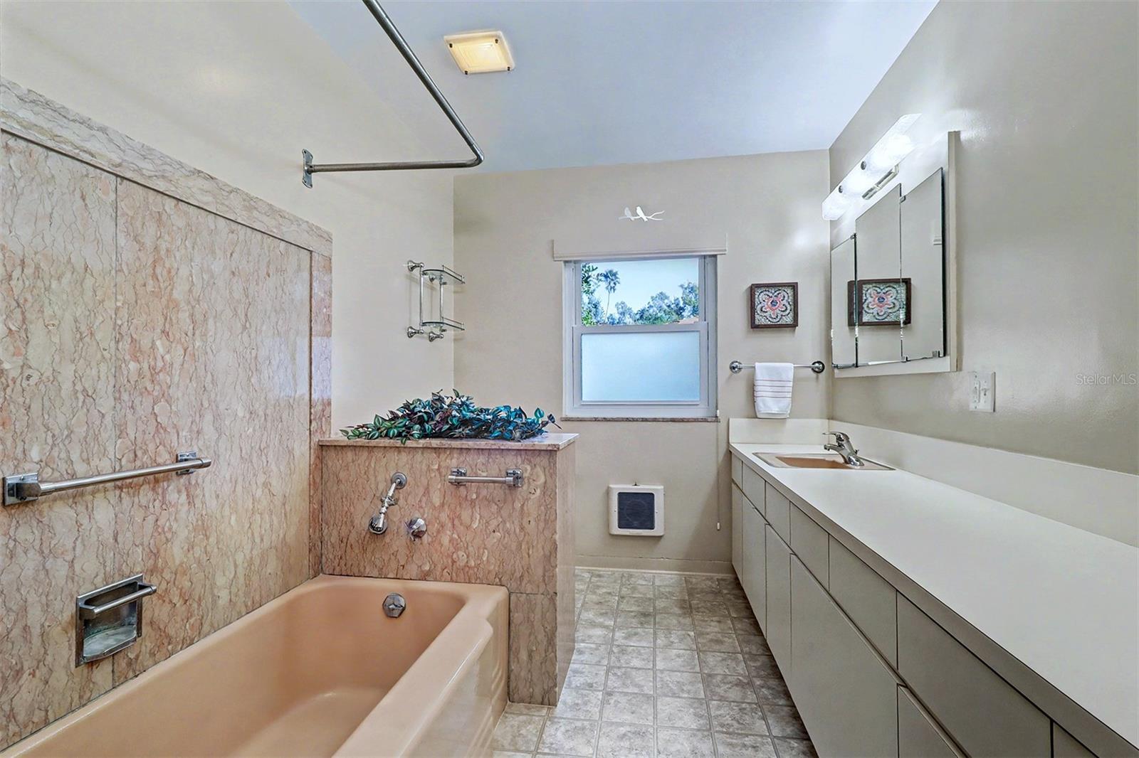 1515 SERPENTINE DR S, ST PETERSBURG, FL, 33705