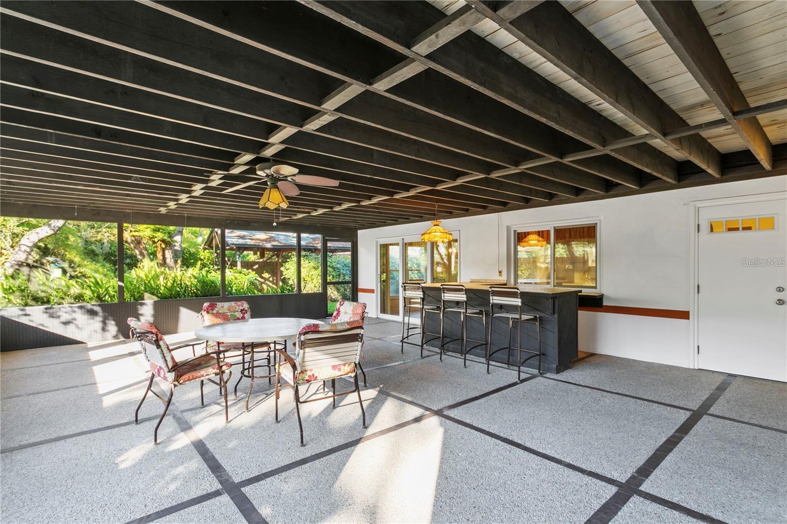 1515 SERPENTINE DR S, ST PETERSBURG, FL, 33705