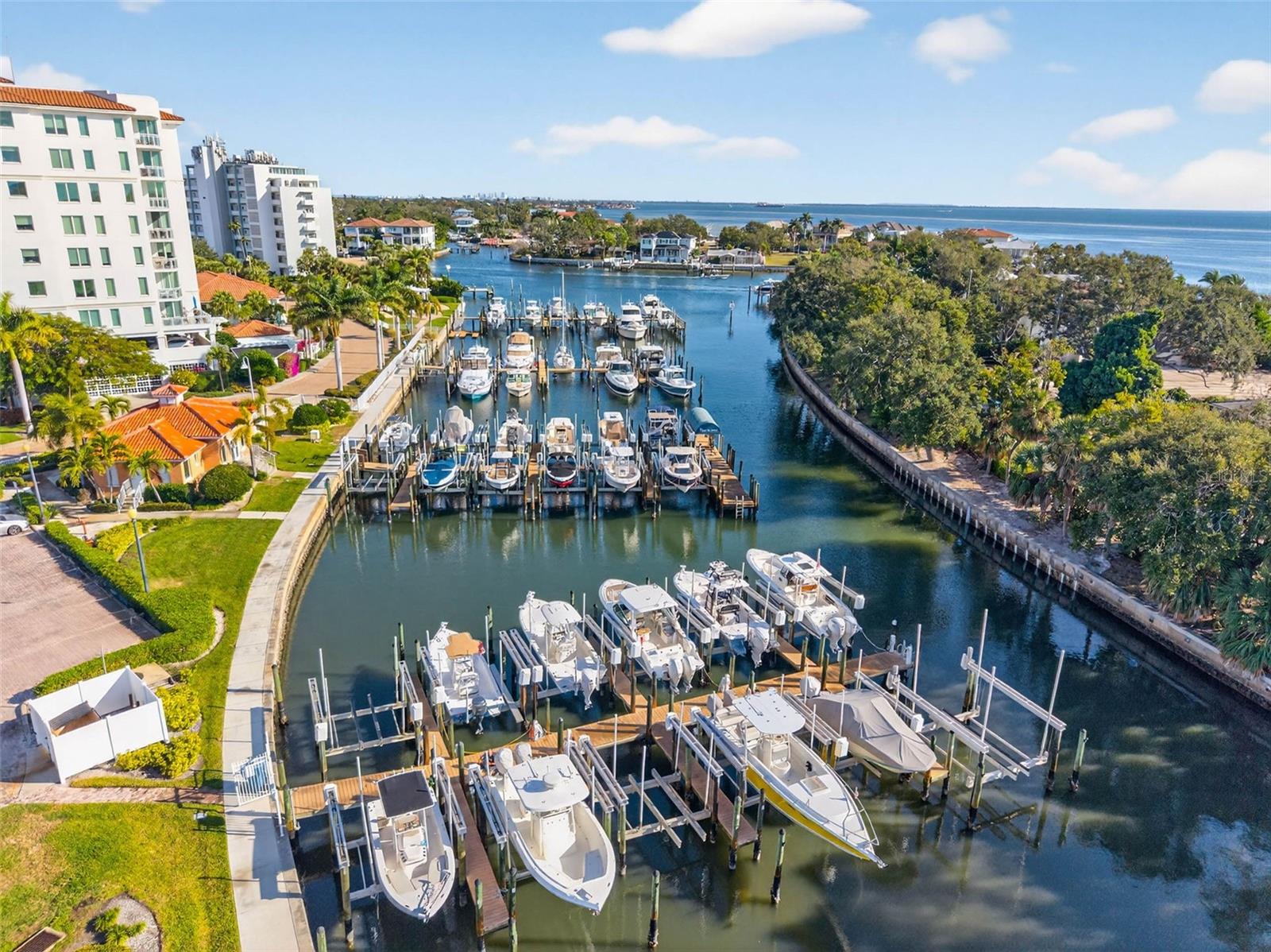 TB8460707 Property Photo