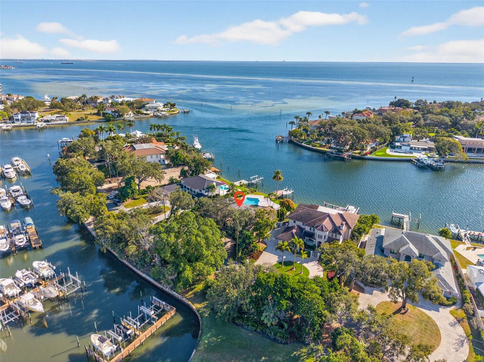 TB8460707 Property Photo