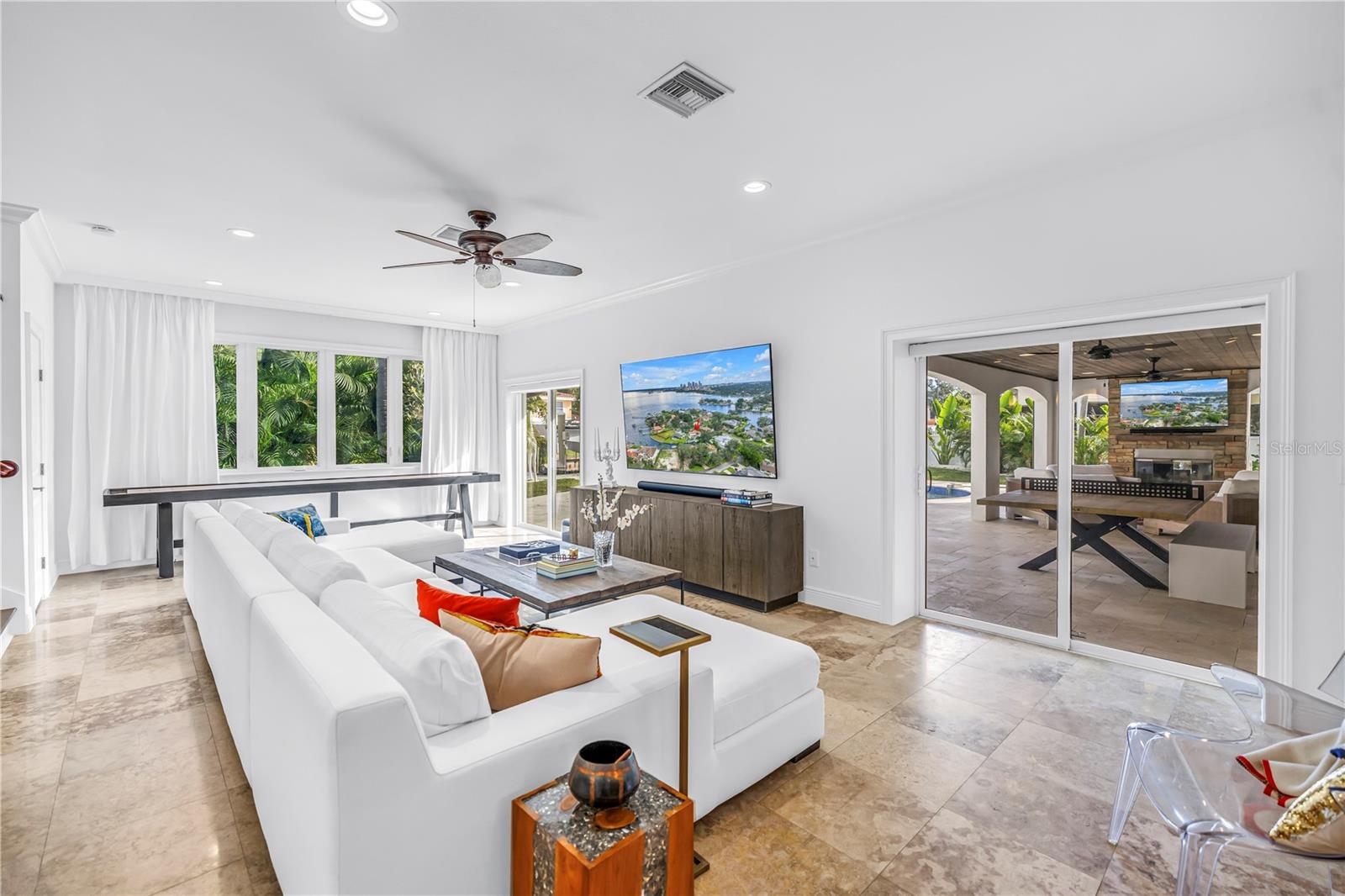 TB8460708 Property Photo