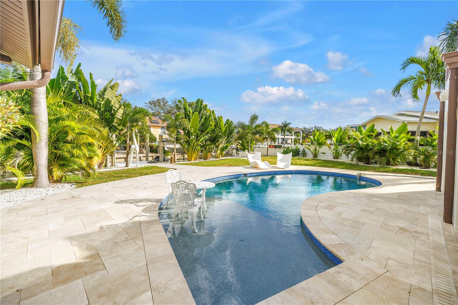 TB8460708 Property Photo