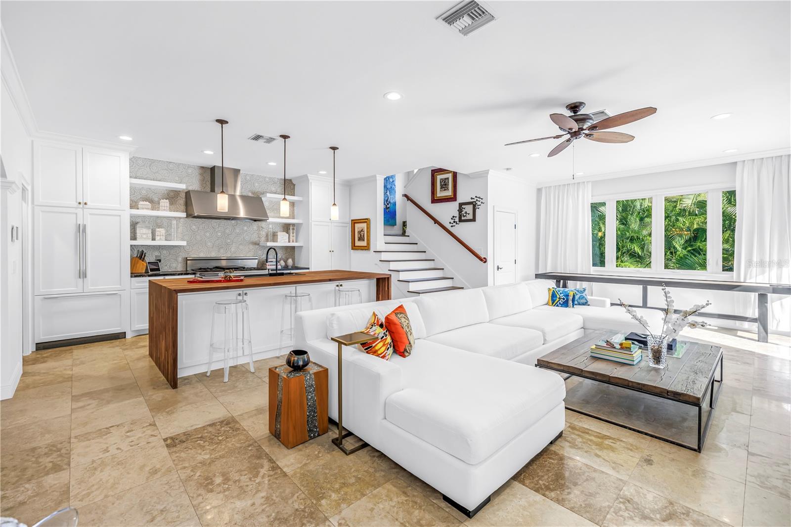 TB8460708 Property Photo