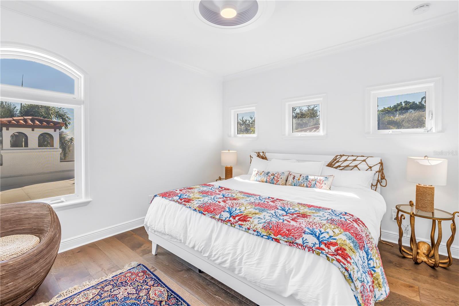 TB8460708 Property Photo