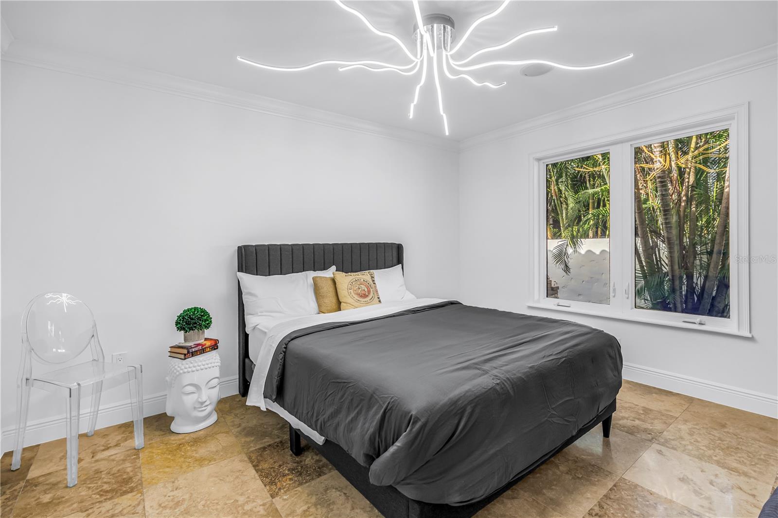 TB8460708 Property Photo