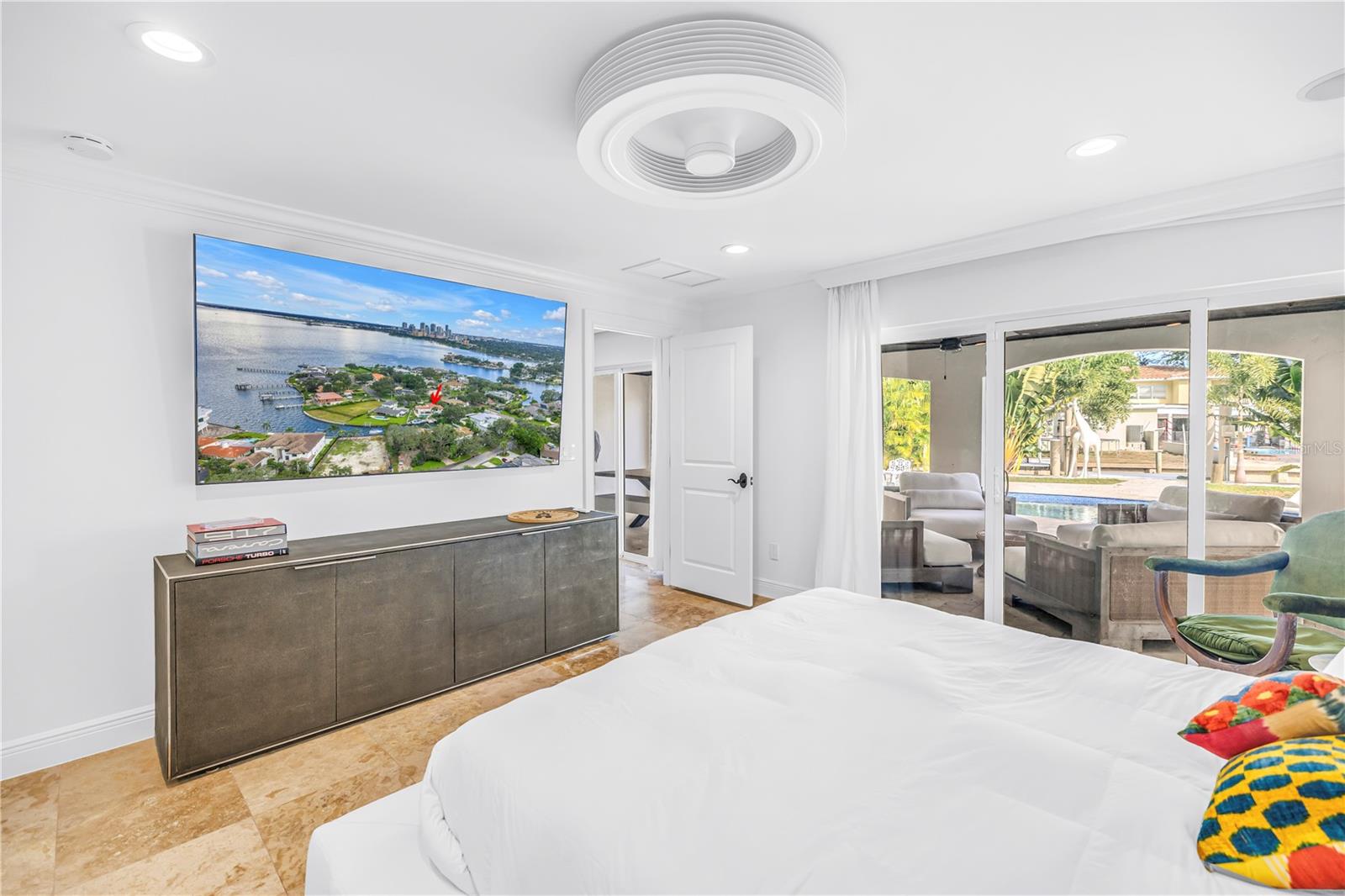 TB8460708 Property Photo