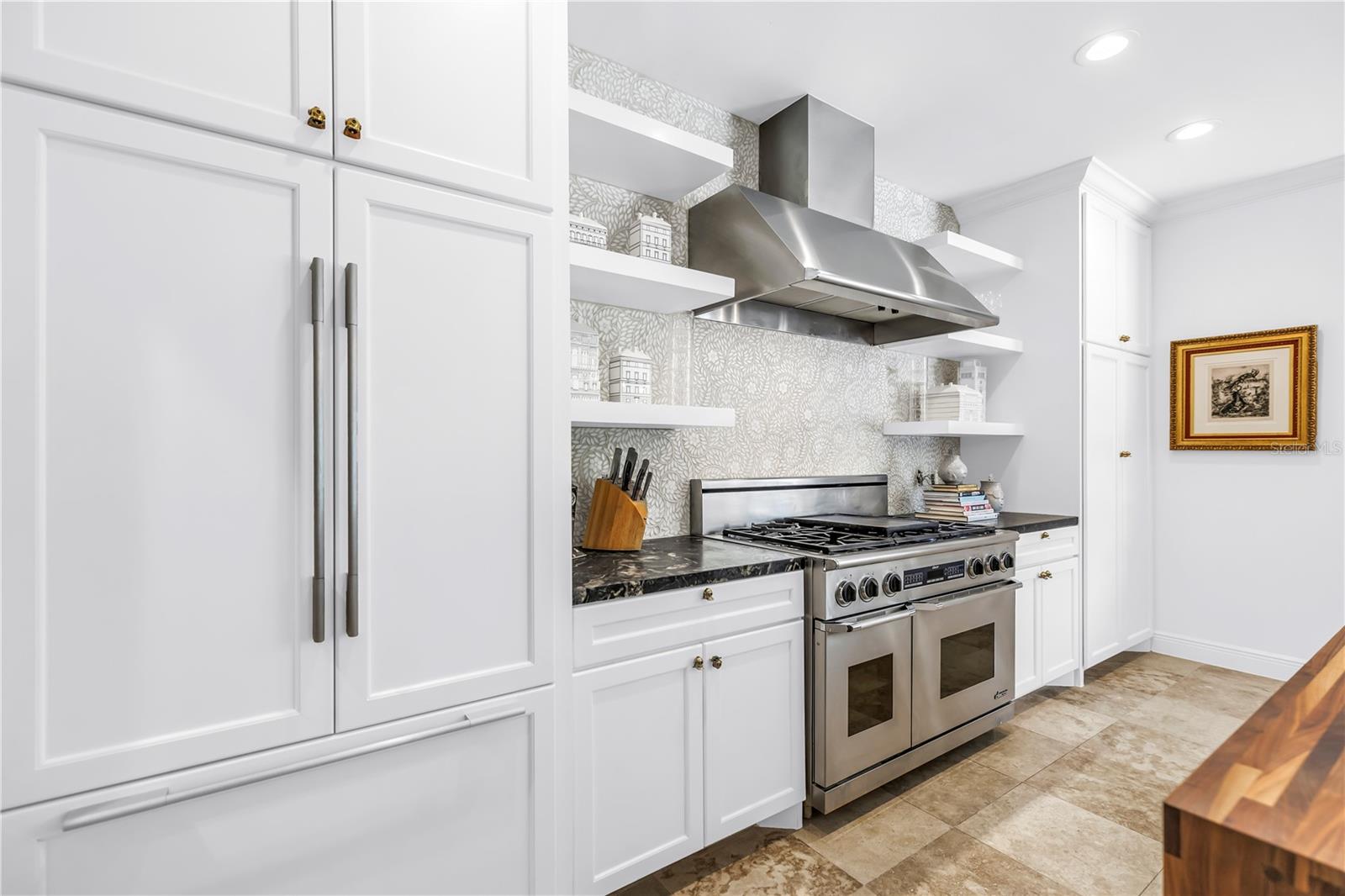 TB8460708 Property Photo