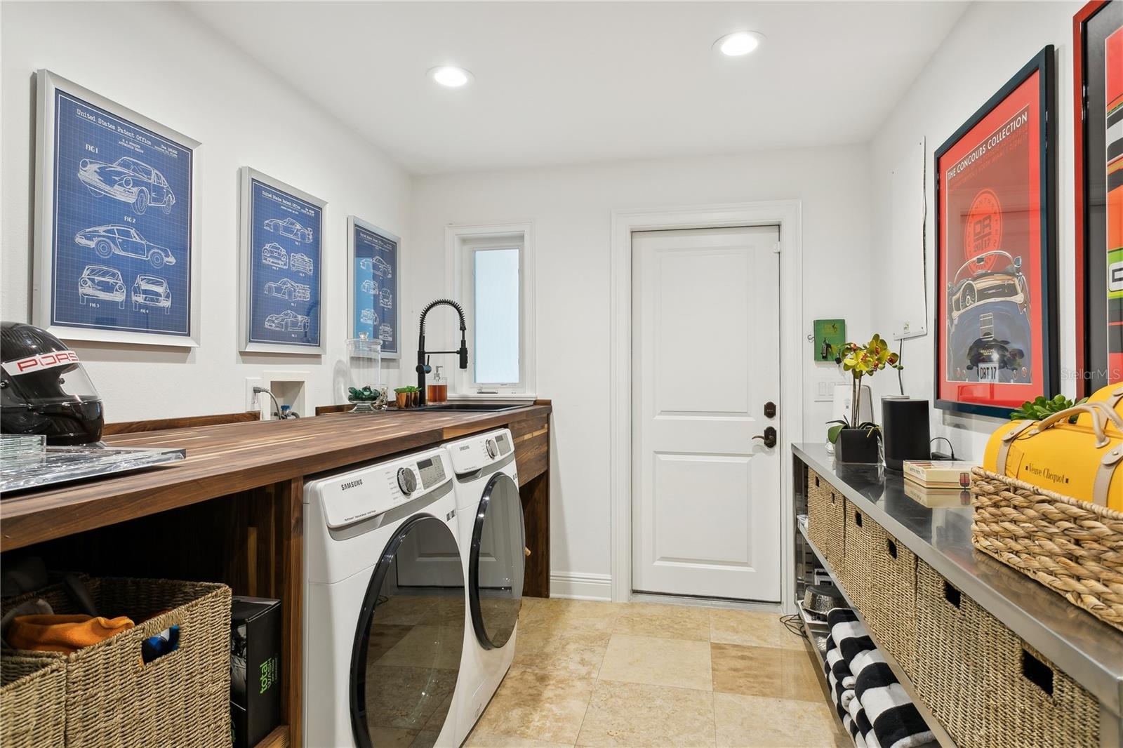 TB8460708 Property Photo