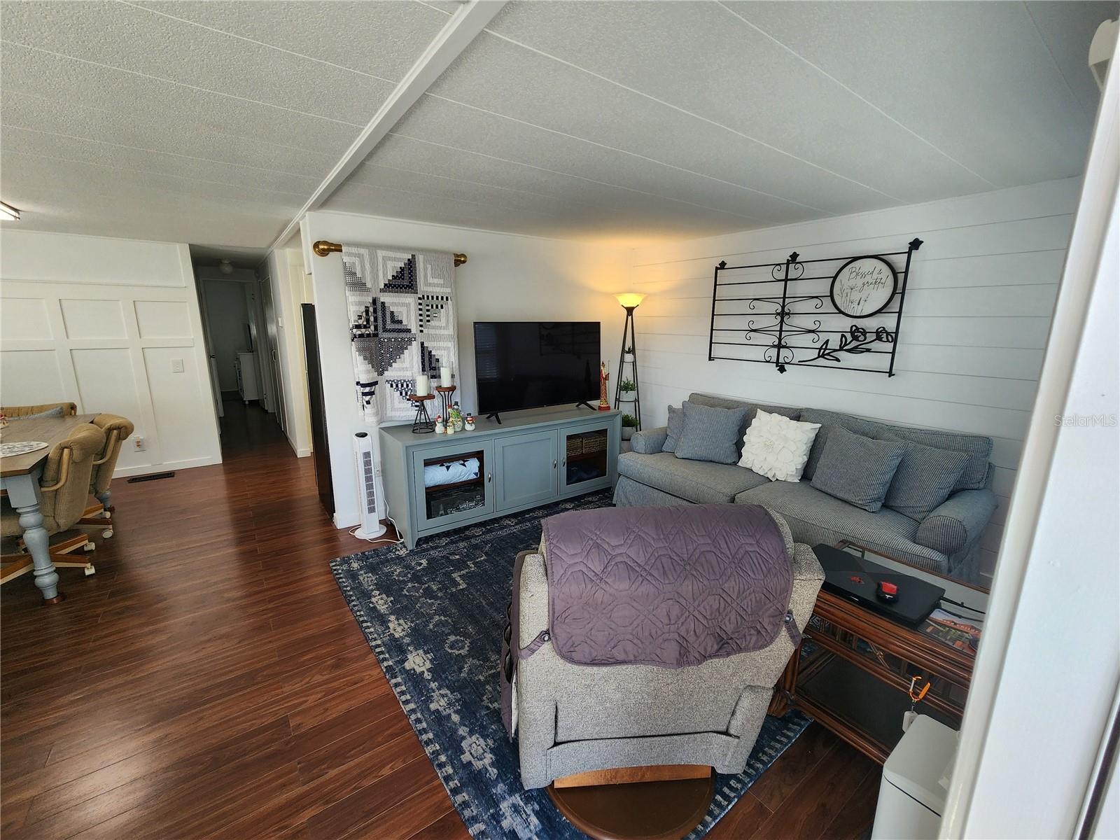 A4676830 Property Photo