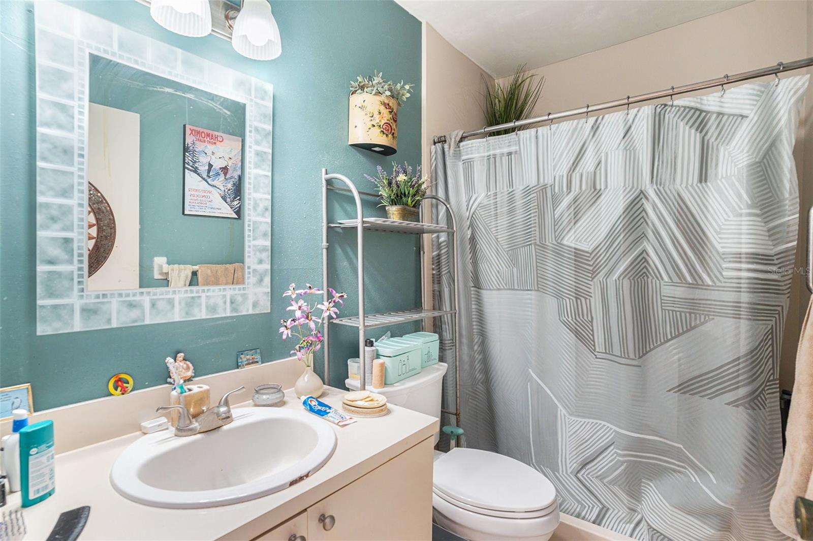 TB8460716 Property Photo