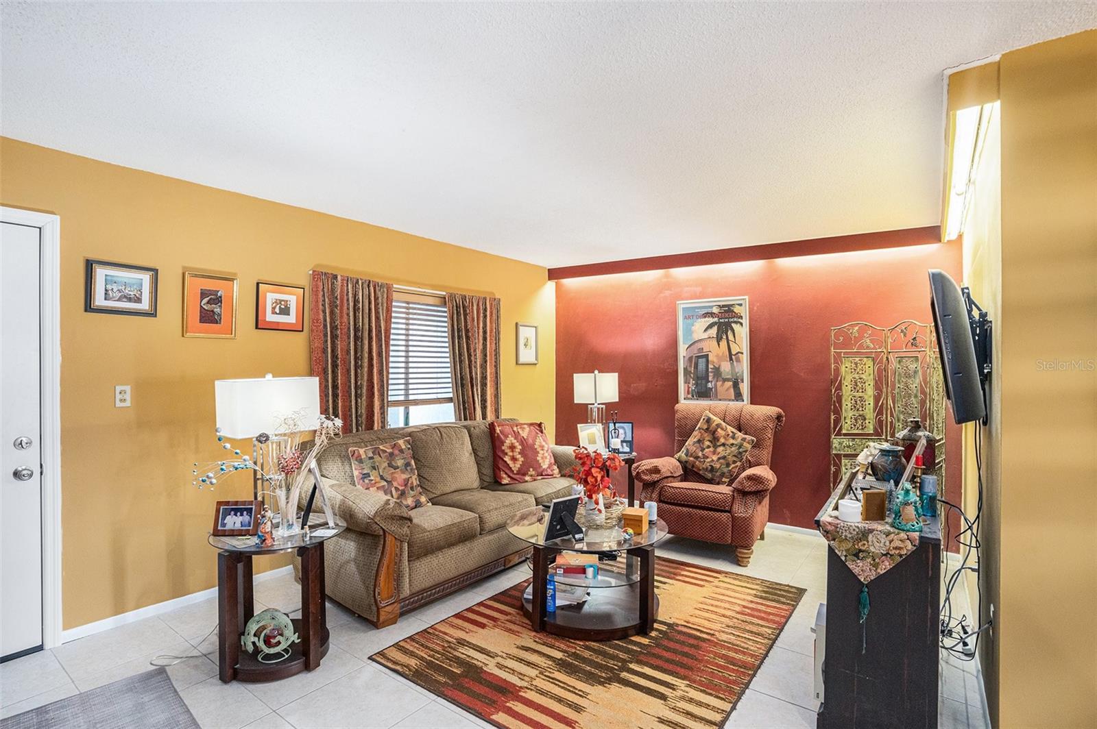 TB8460716 Property Photo