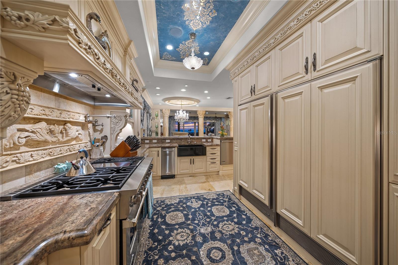 A4676858 Property Photo