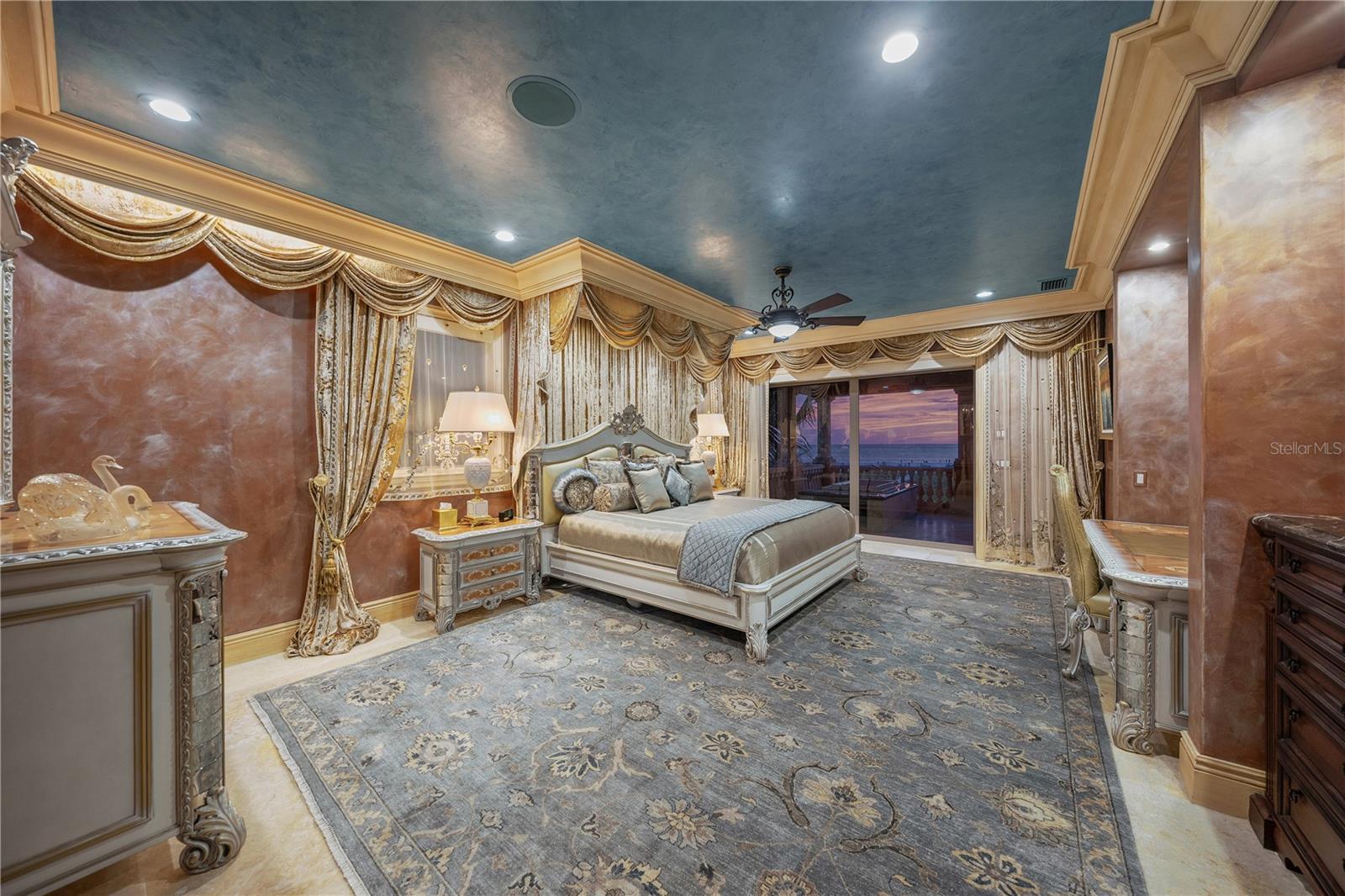 A4676858 Property Photo