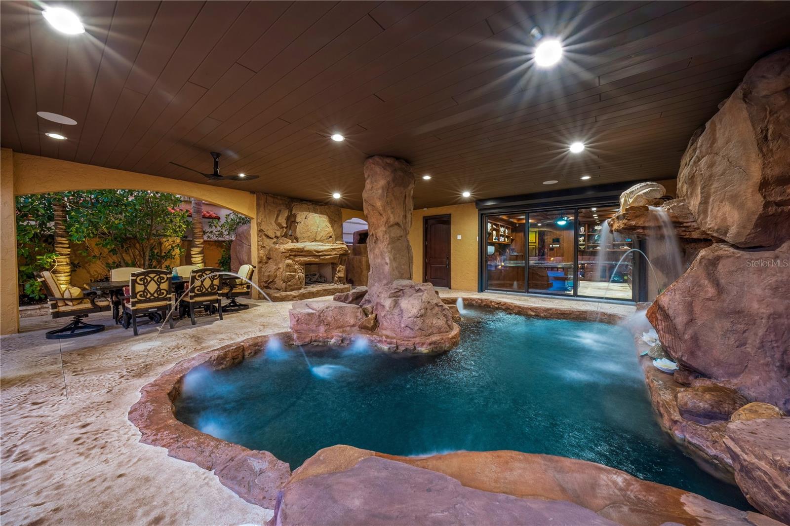 A4676858 Property Photo