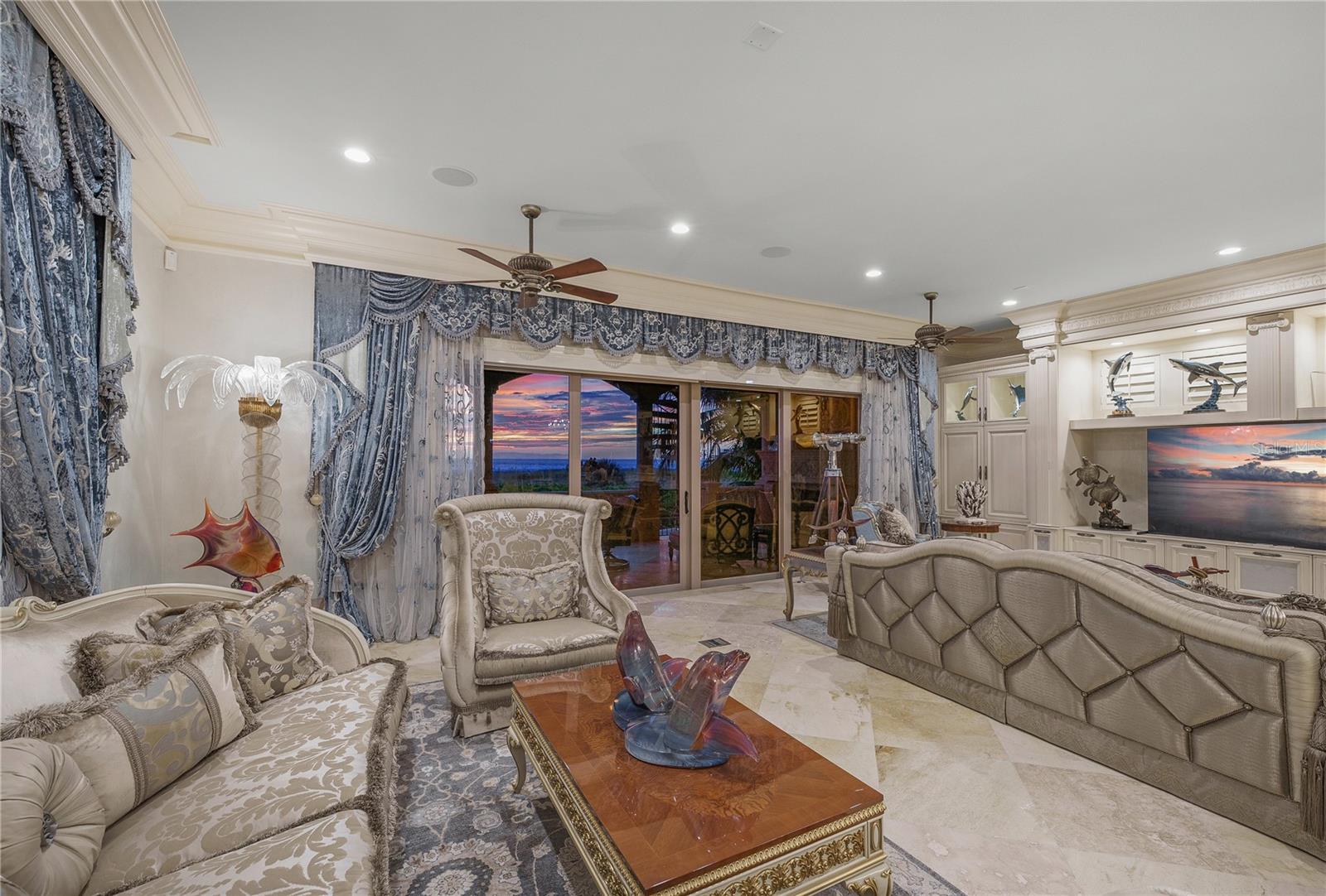 A4676858 Property Photo