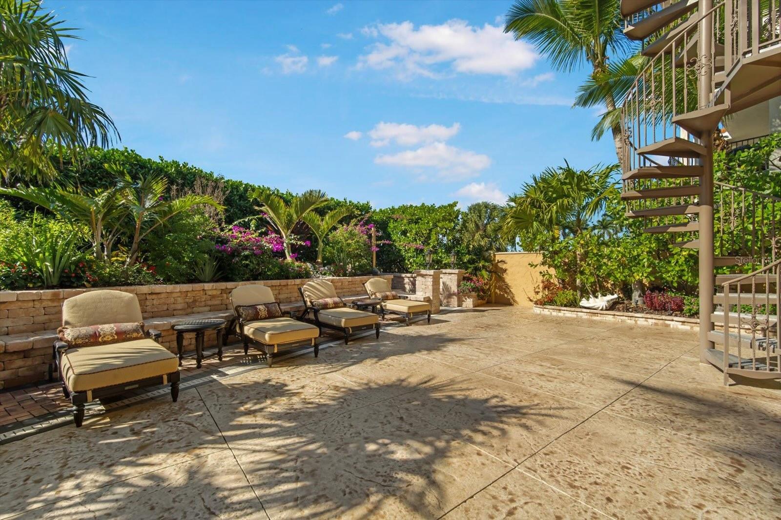 A4676858 Property Photo