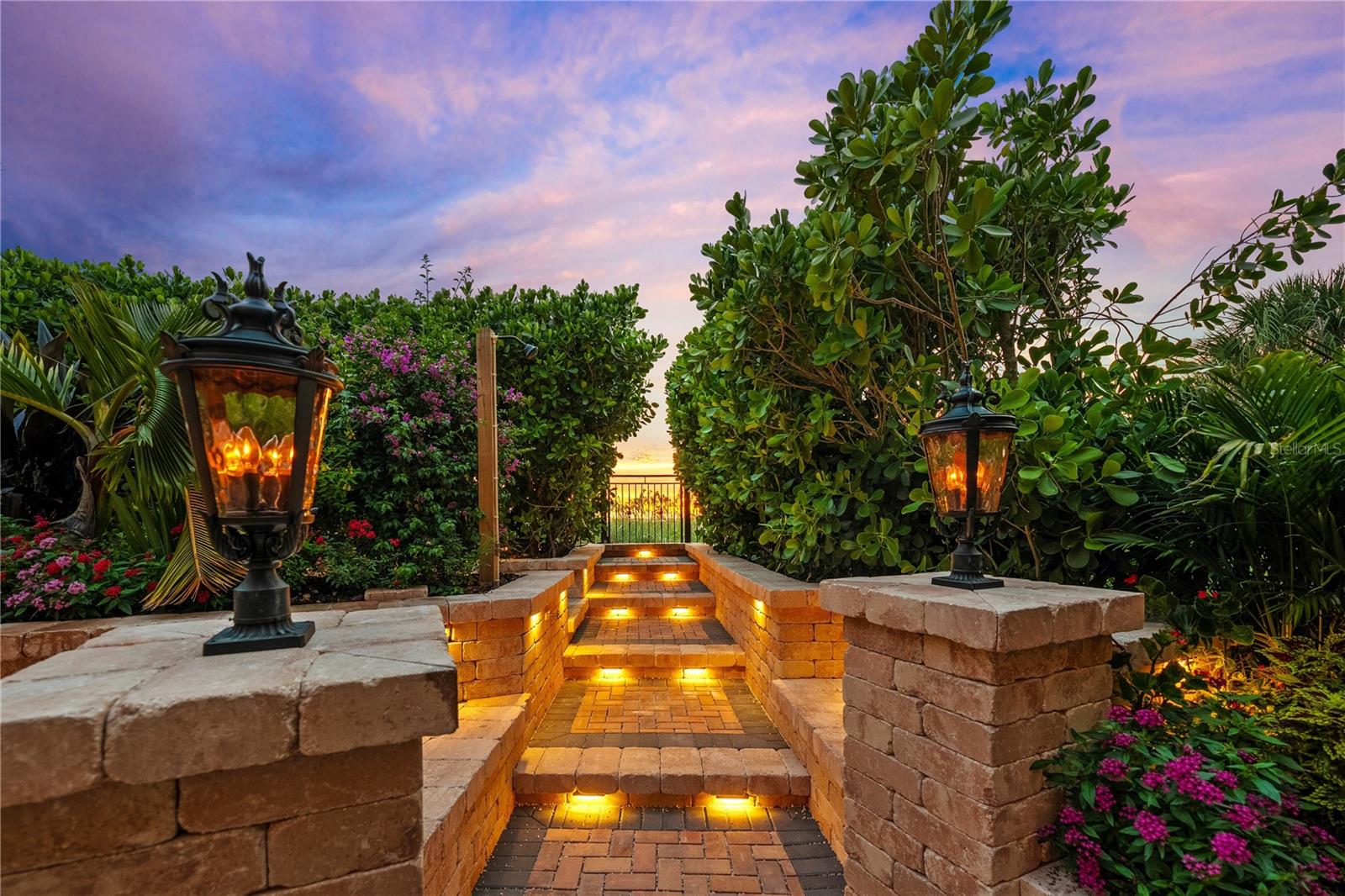 A4676858 Property Photo