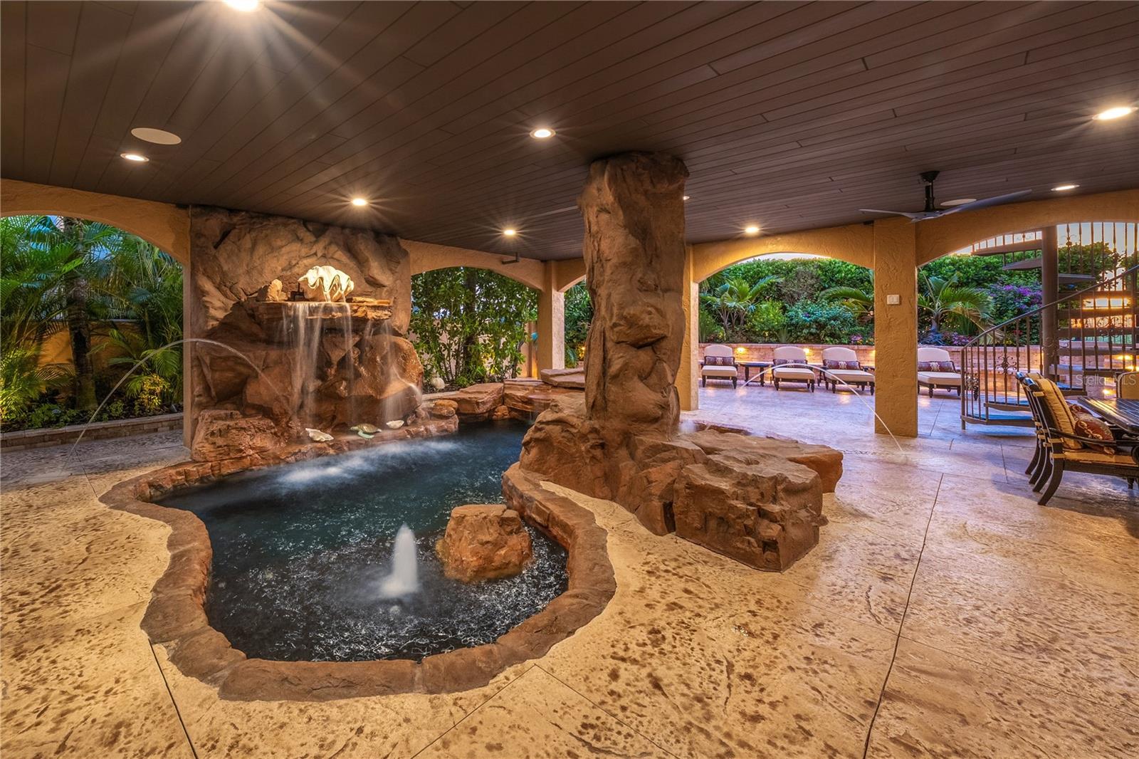 A4676858 Property Photo