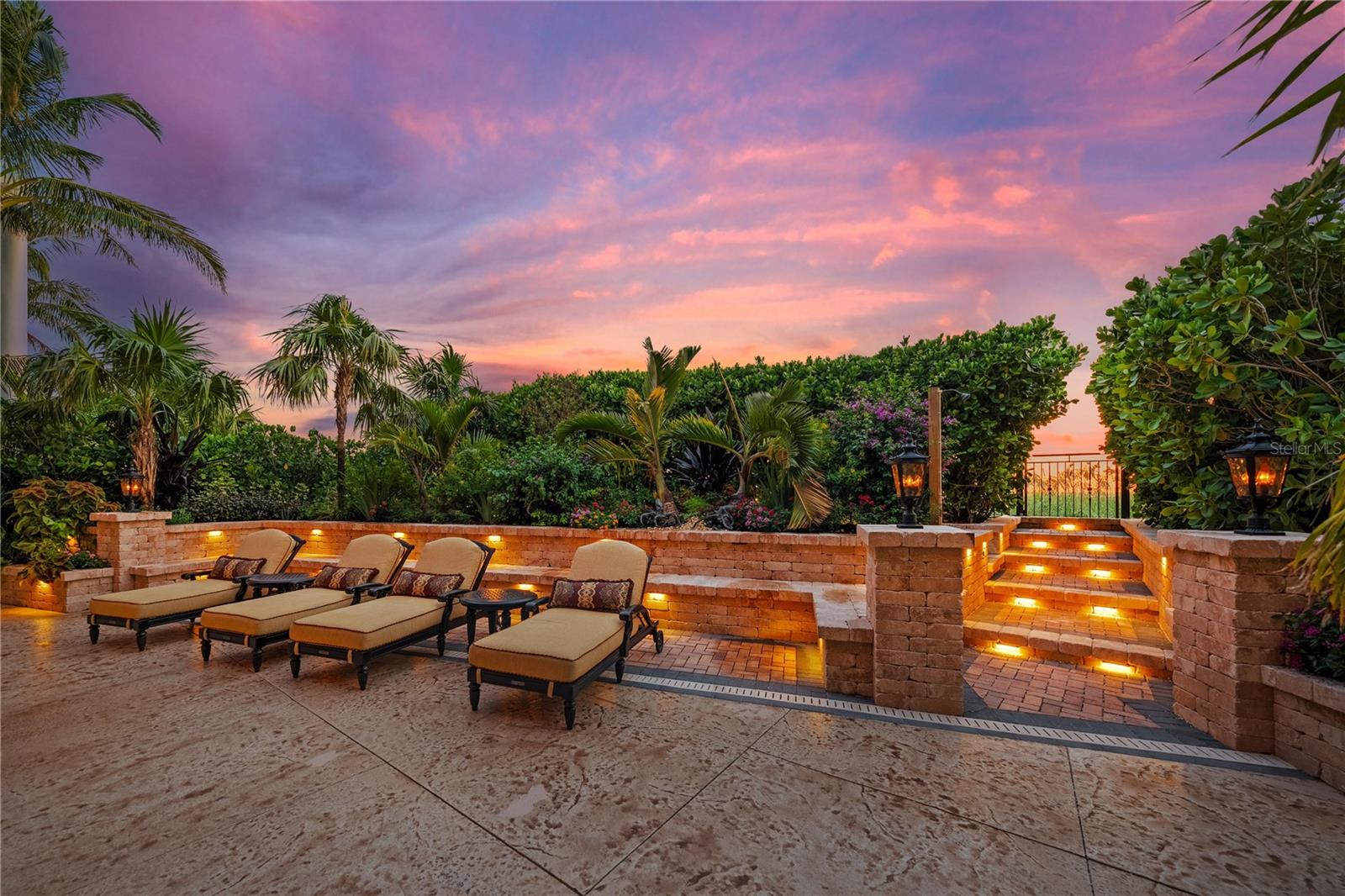 A4676858 Property Photo