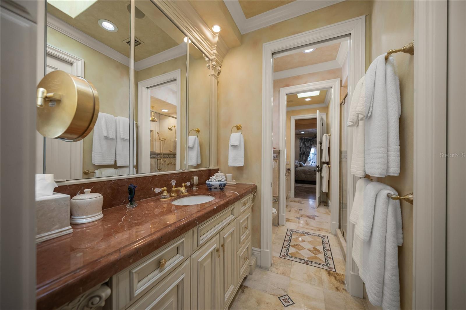 A4676858 Property Photo