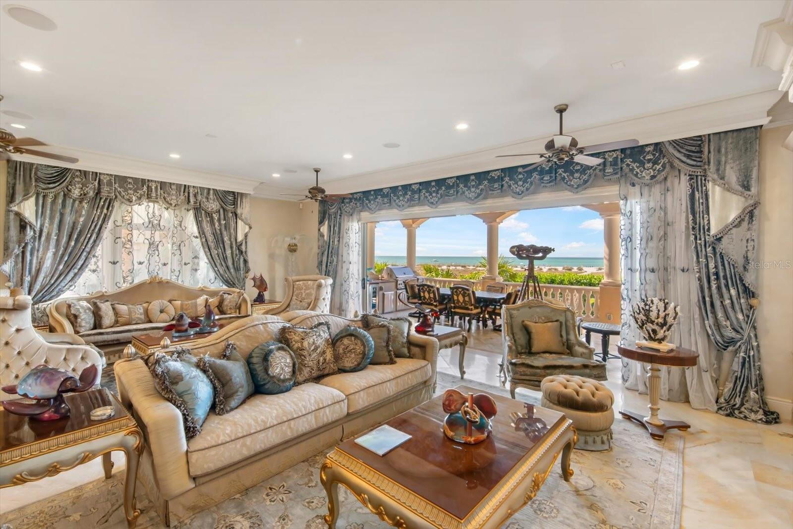 A4676858 Property Photo