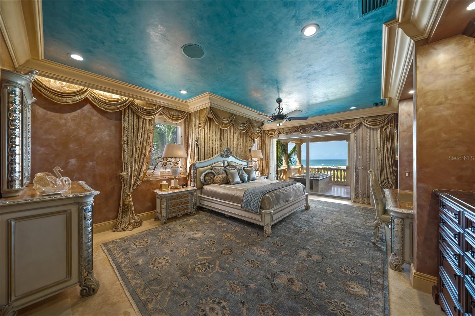 A4676858 Property Photo