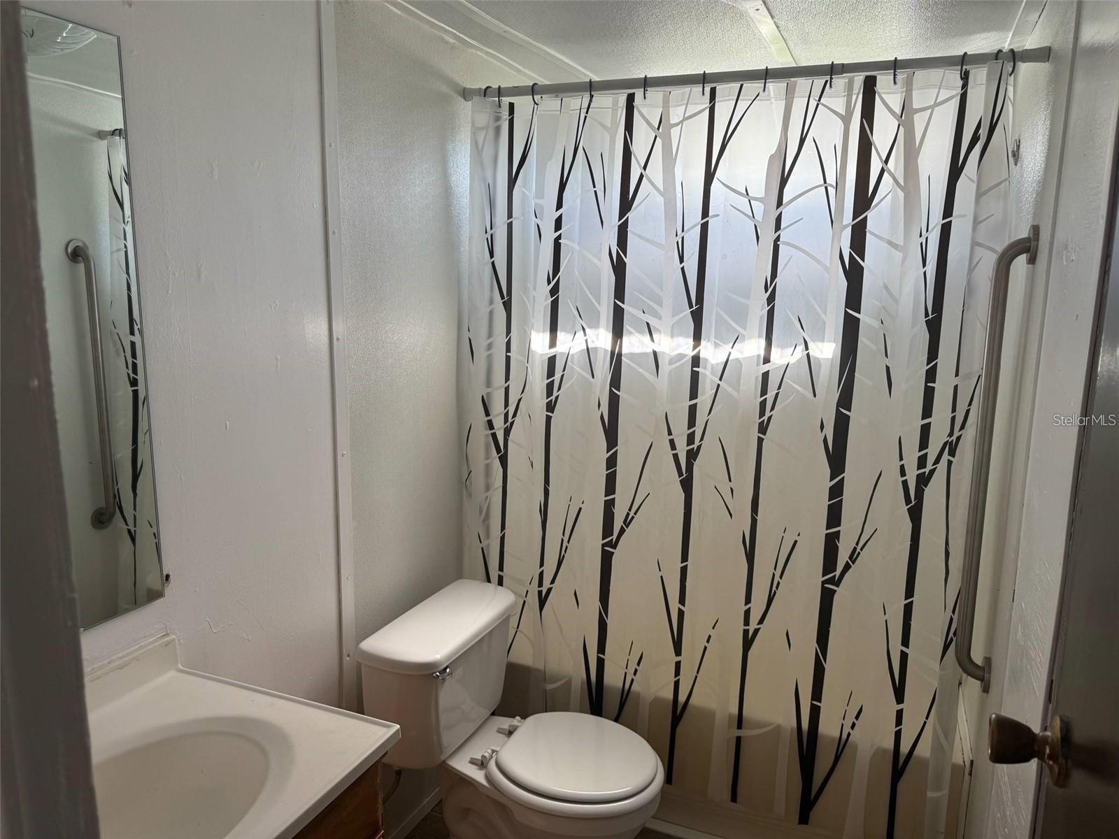 W7881773 Property Photo