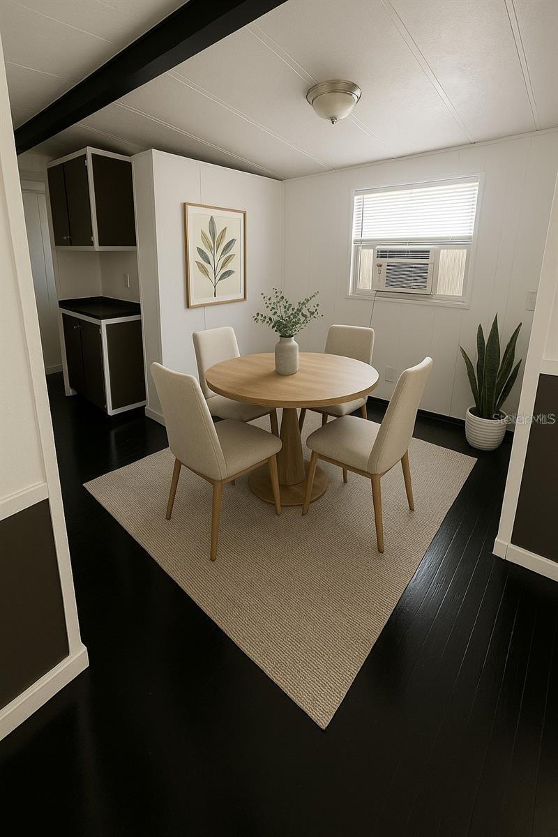 W7881773 Property Photo