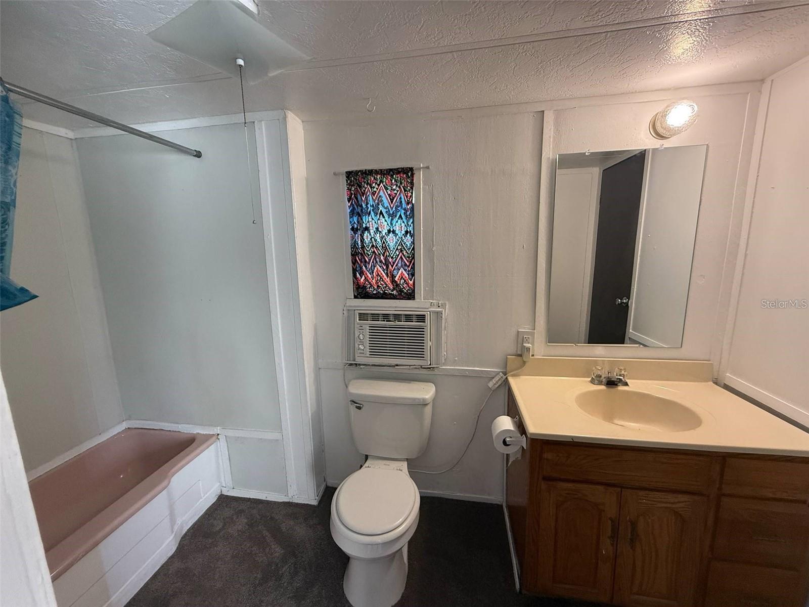 W7881773 Property Photo