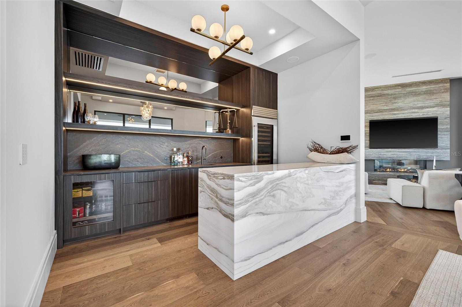 TB8460811 Property Photo