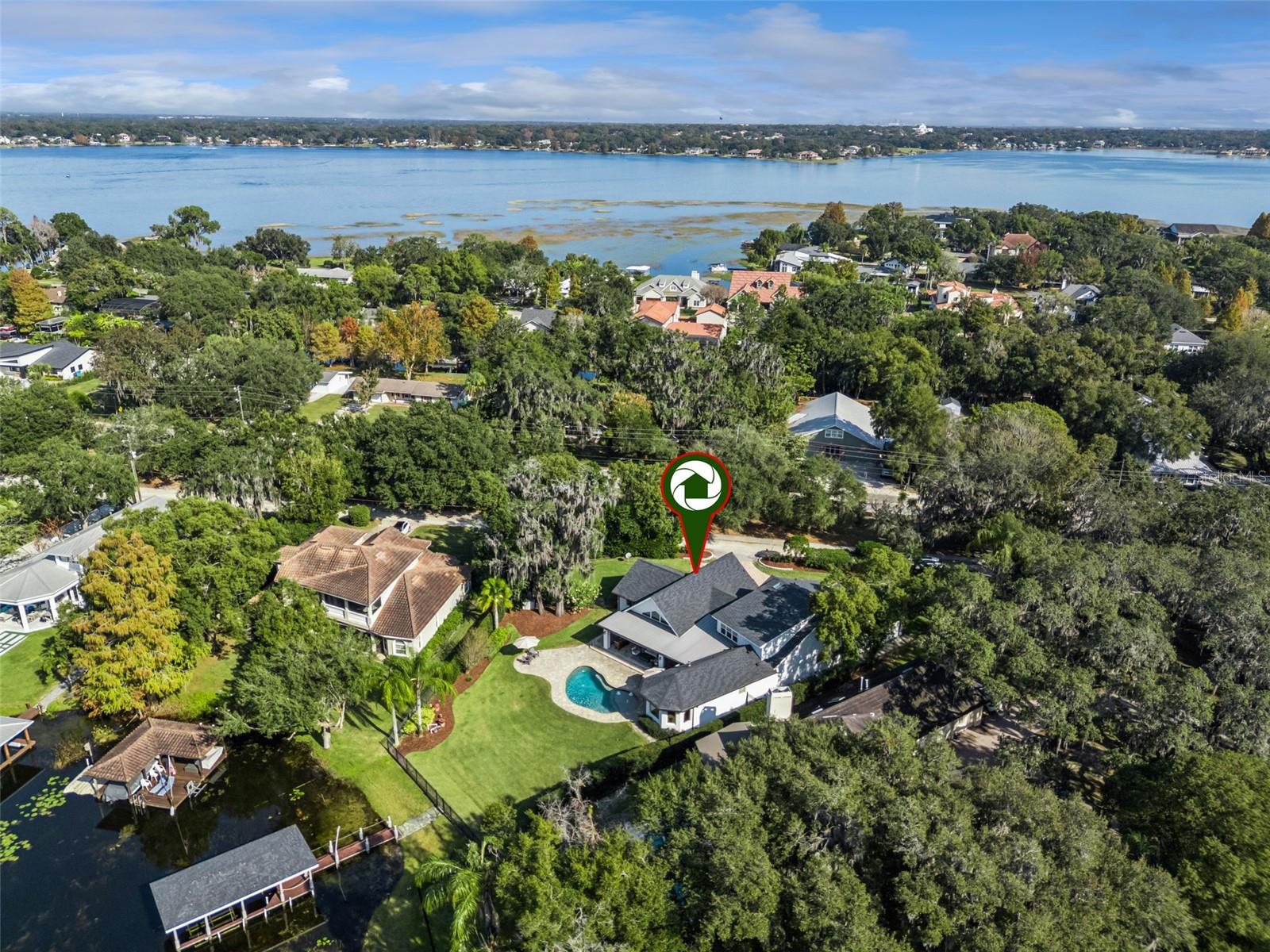 O6370886 Property Photo