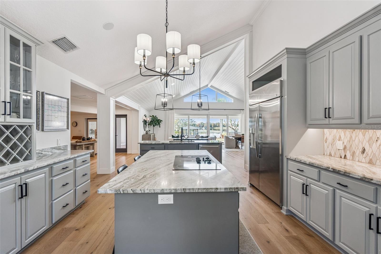 O6370886 Property Photo